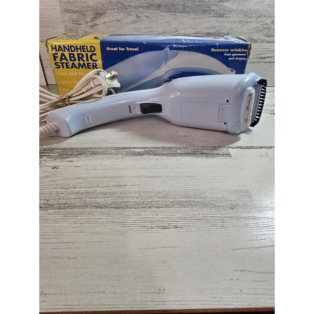 Conair Handheld Fabric Steamer GS15RN White Blue Portable Travel Garment Steamer